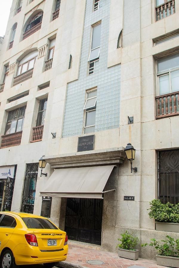 Apartamento Dos Camas Ciudad Amurallada 3 Personas Vista Al Mar *